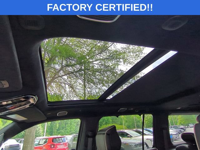 Certified 2024 Jeep Grand Wagoneer Series III AWD/4WD image 18
