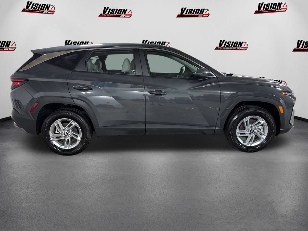 Used 2026 Hyundai Tucson SE AWD/4WD image 4