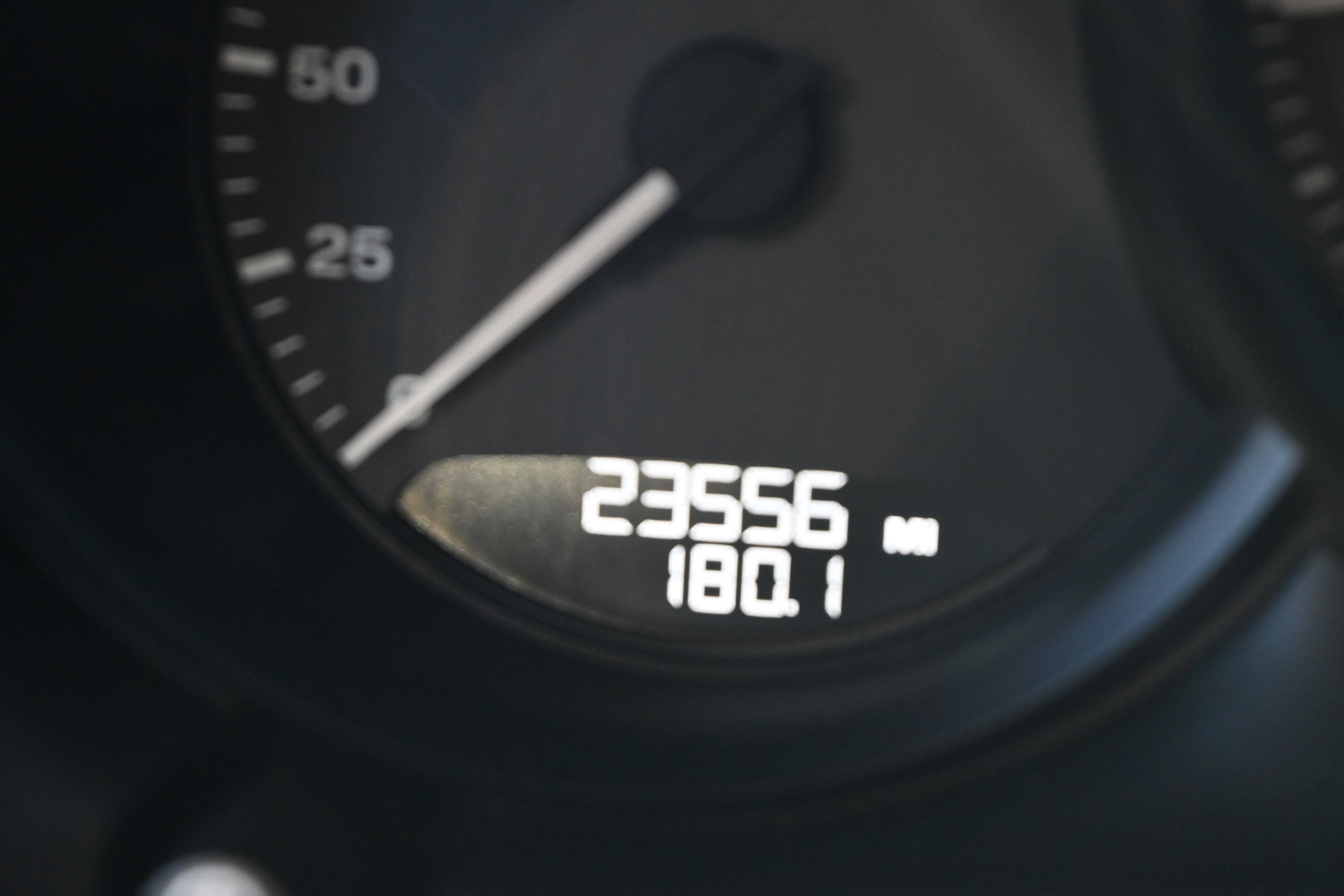 Used 2023 Porsche Macan image 23