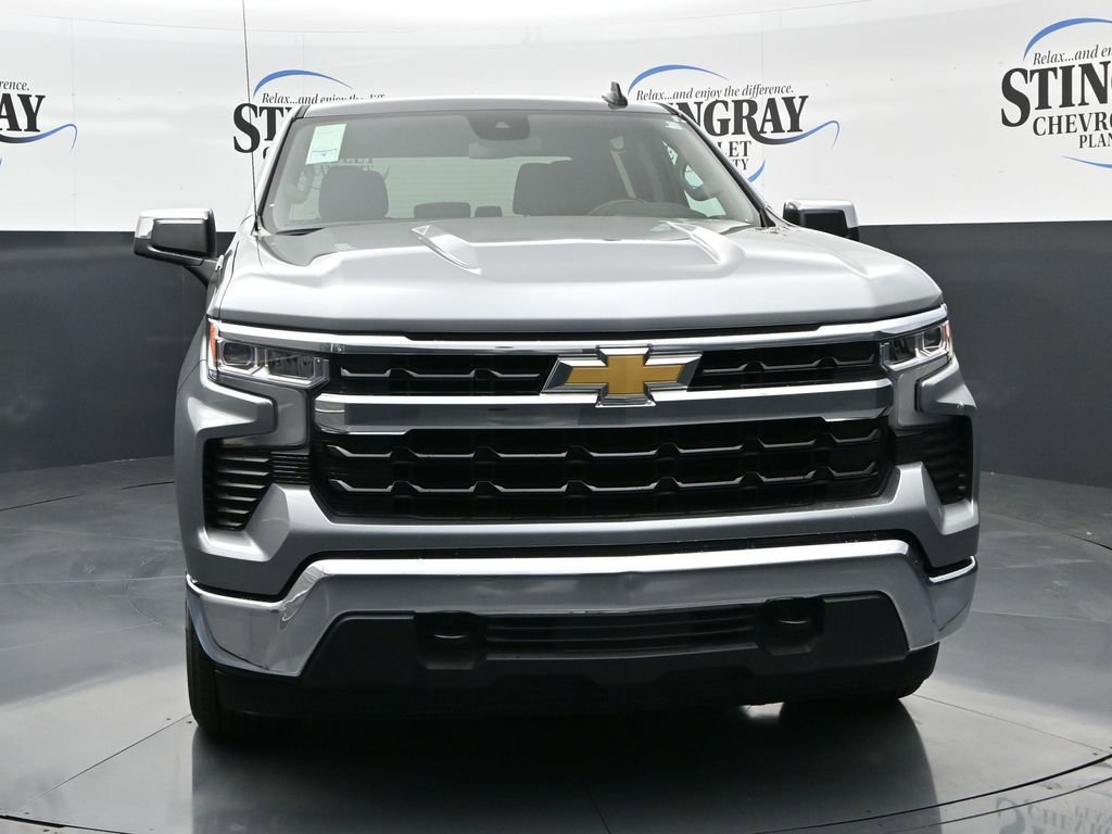 Used 2025 Chevrolet Silverado 1500 LT image 2