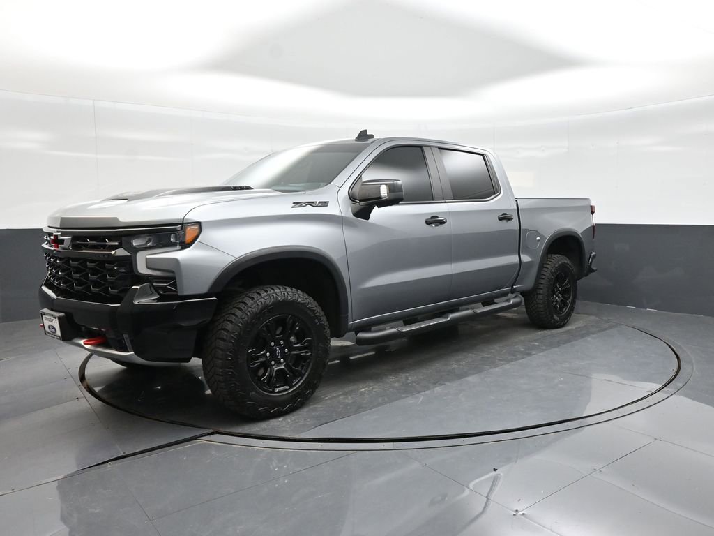 Used 2023 Chevrolet Silverado 1500 ZR2 w/ Technology Package AWD/4WD image 1