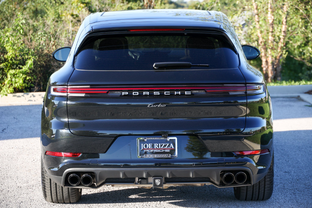 Certified 2025 Porsche Cayenne Turbo AWD/4WD image 16