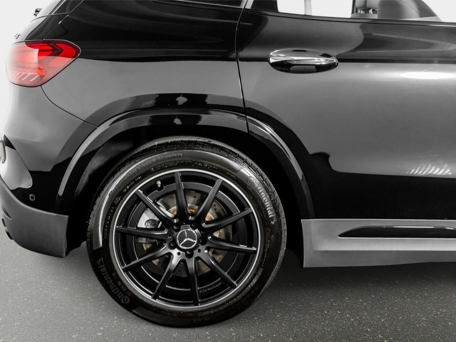 Used 2024 Mercedes-Benz GLA 35 AMG 4MATIC image 7