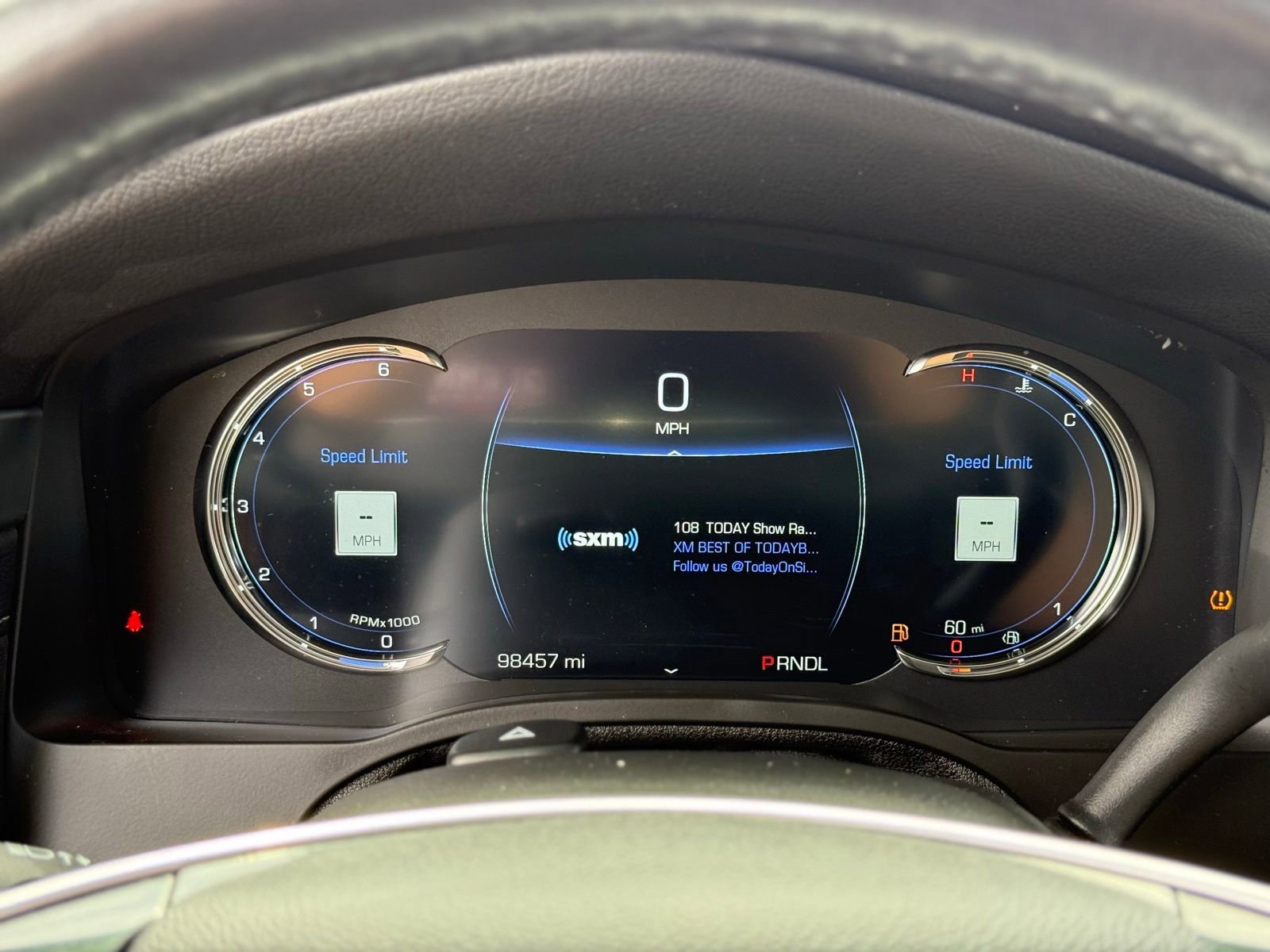 Used 2018 Cadillac Escalade Luxury AWD/4WD image 34