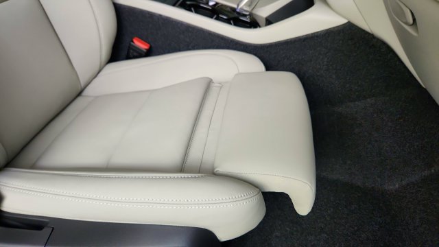 New 2026 Volvo XC40 B5 Plus w/ Protection Package Premier AWD/4WD image 34
