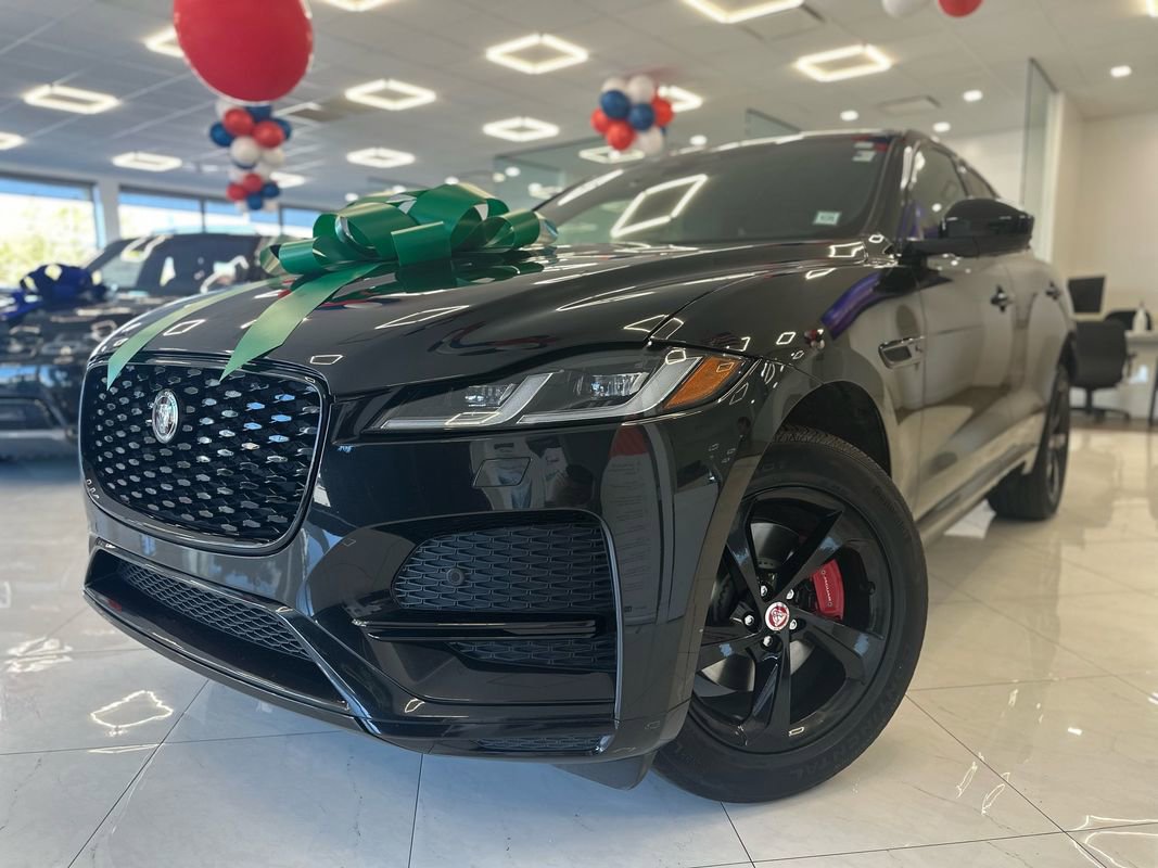Used 2022 Jaguar F-PACE S image 1