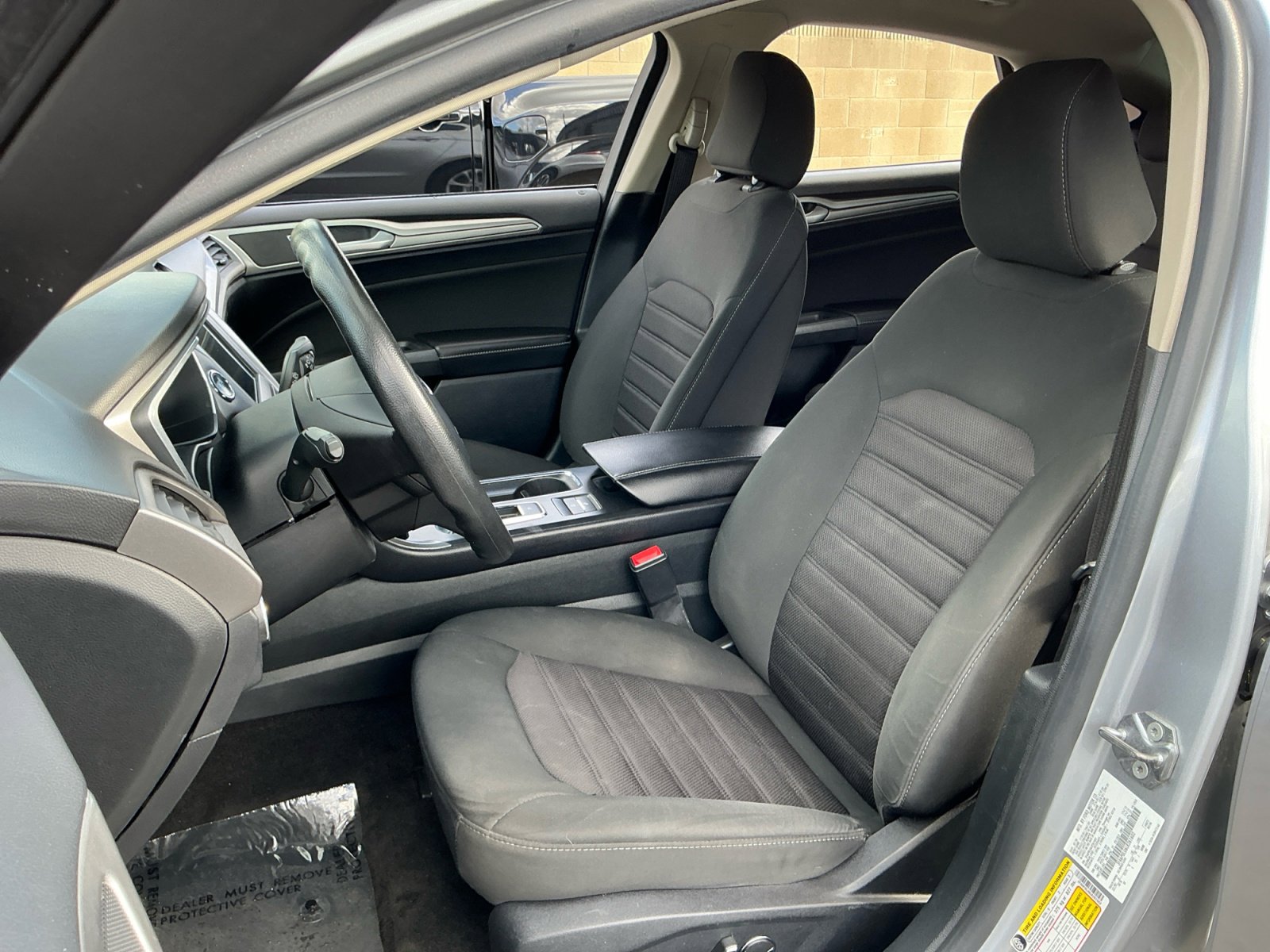 Used 2020 Ford Fusion SE image 15