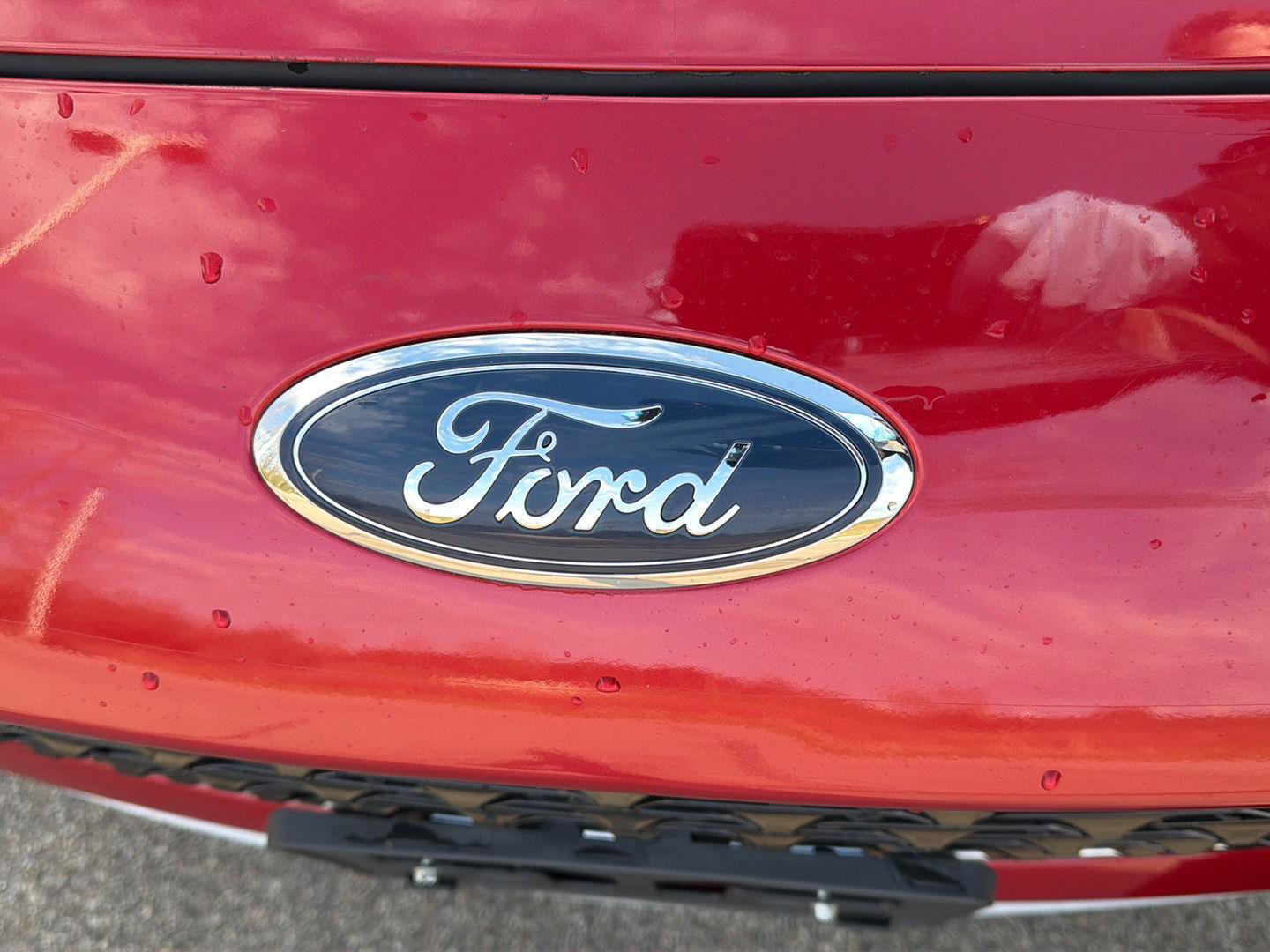 Used 2020 Ford Escape SE AWD/4WD image 9