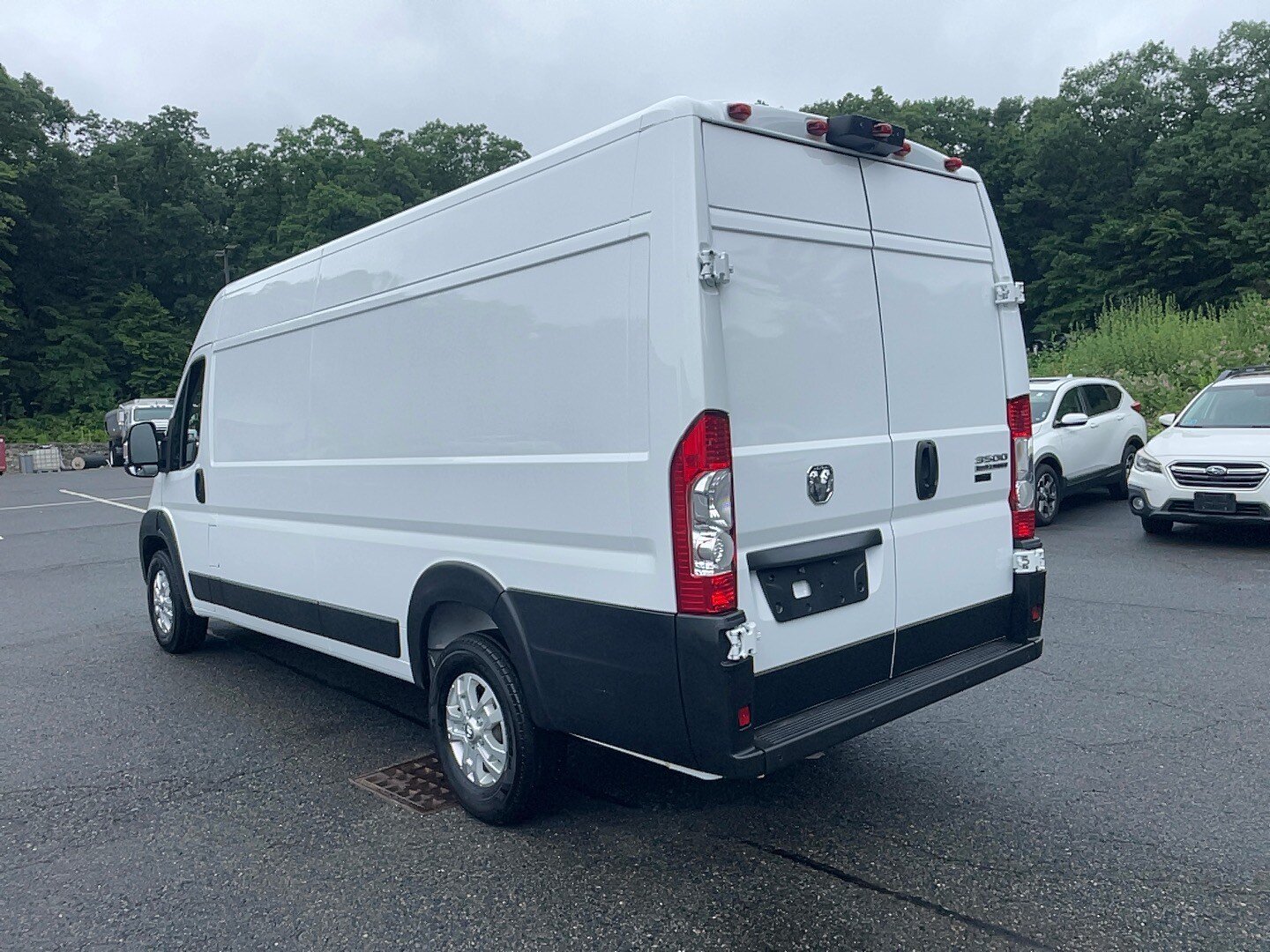 Used 2025 RAM ProMaster 3500 w/ Quick Order Package 22G SLT FWD image 7