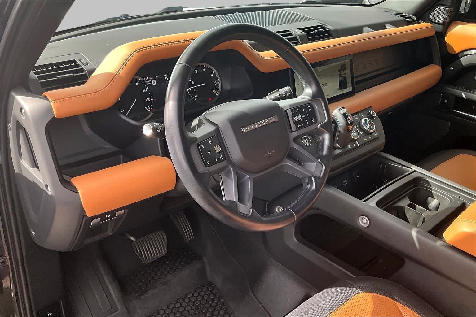 Used 2023 Land Rover Defender 110 X-Dynamic SE AWD/4WD image 18