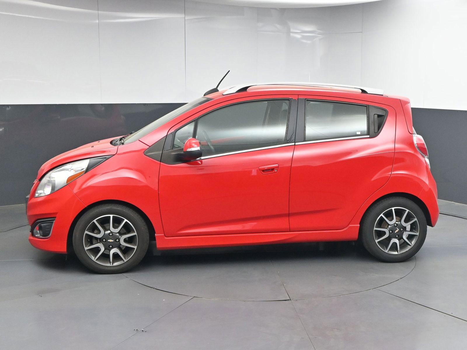 Used 2015 Chevrolet Spark LT FWD image 4