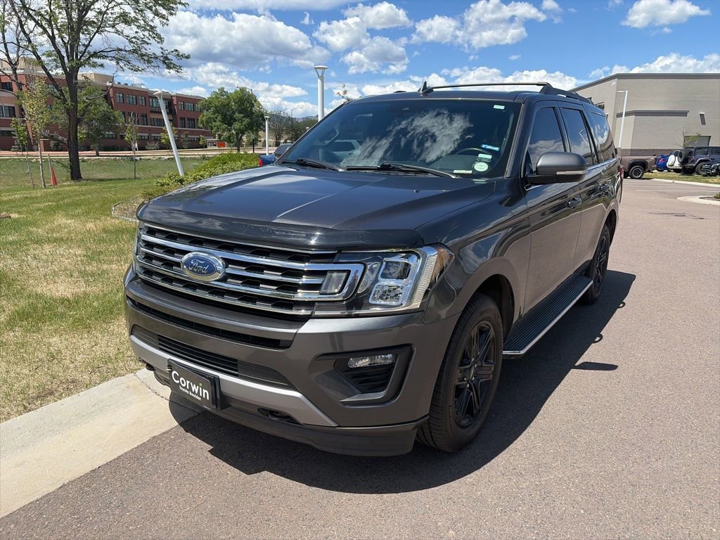 Used 2020 Ford Expedition XLT w/ Equipment Group 202A AWD/4WD image 10