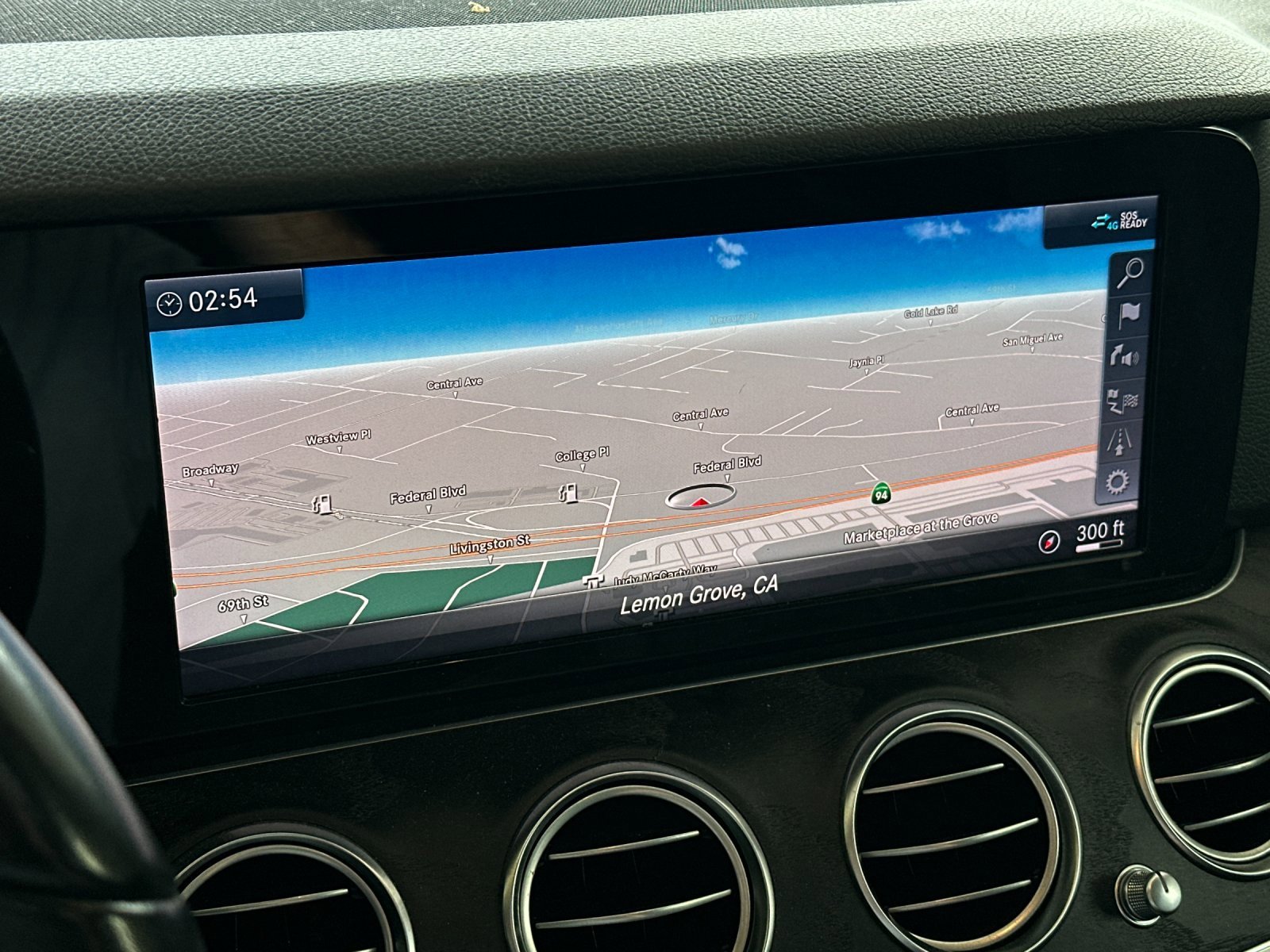 Used 2020 Mercedes-Benz E 350 Sedan image 17