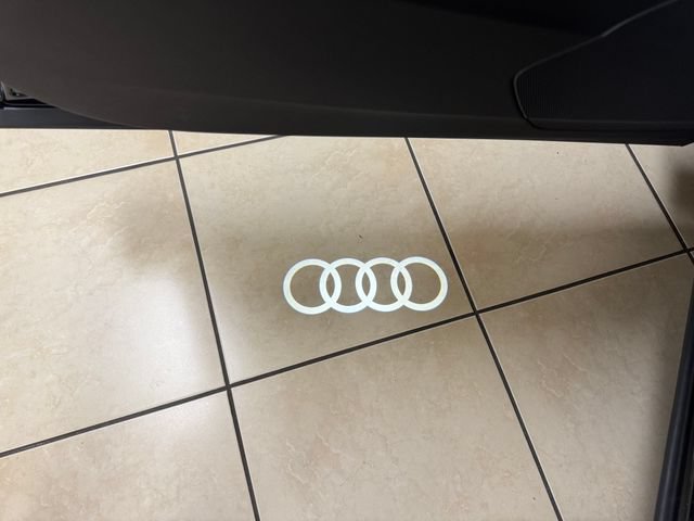 Used 2025 Audi Q8 Premium w/ Convenience Package AWD/4WD image 8