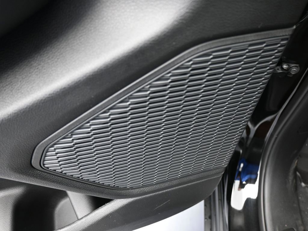 New 2025 Jeep Grand Cherokee Altitude image 14