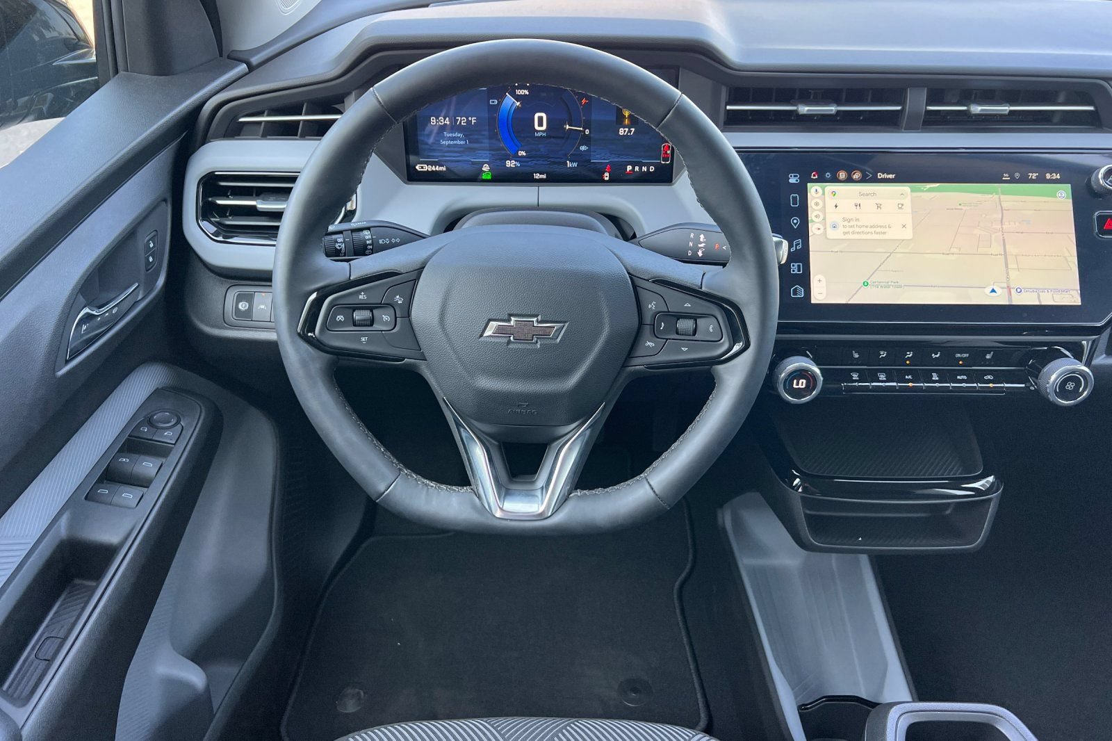 Used 2027 Chevrolet Bolt LT w/ Comfort Package FWD image 18