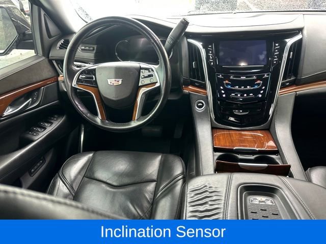 Used 2017 Cadillac Escalade Luxury image 19