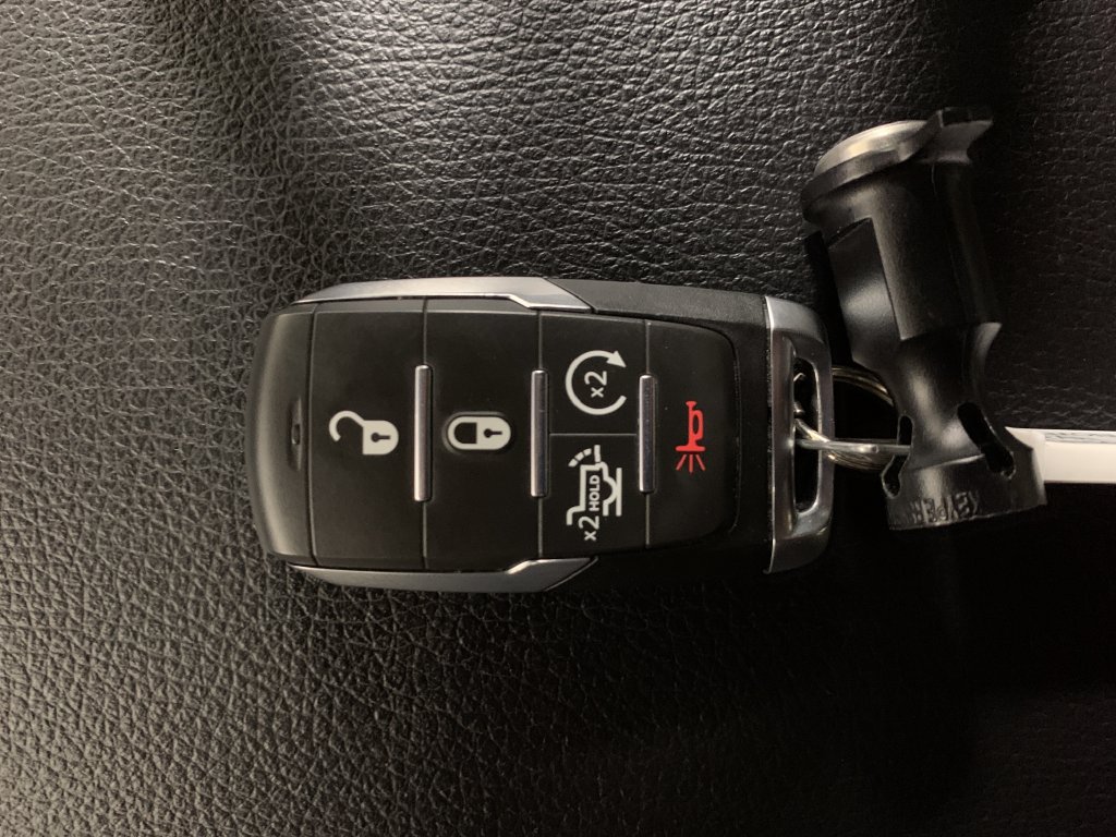 Used 2025 RAM 1500 Big Horn AWD/4WD image 30
