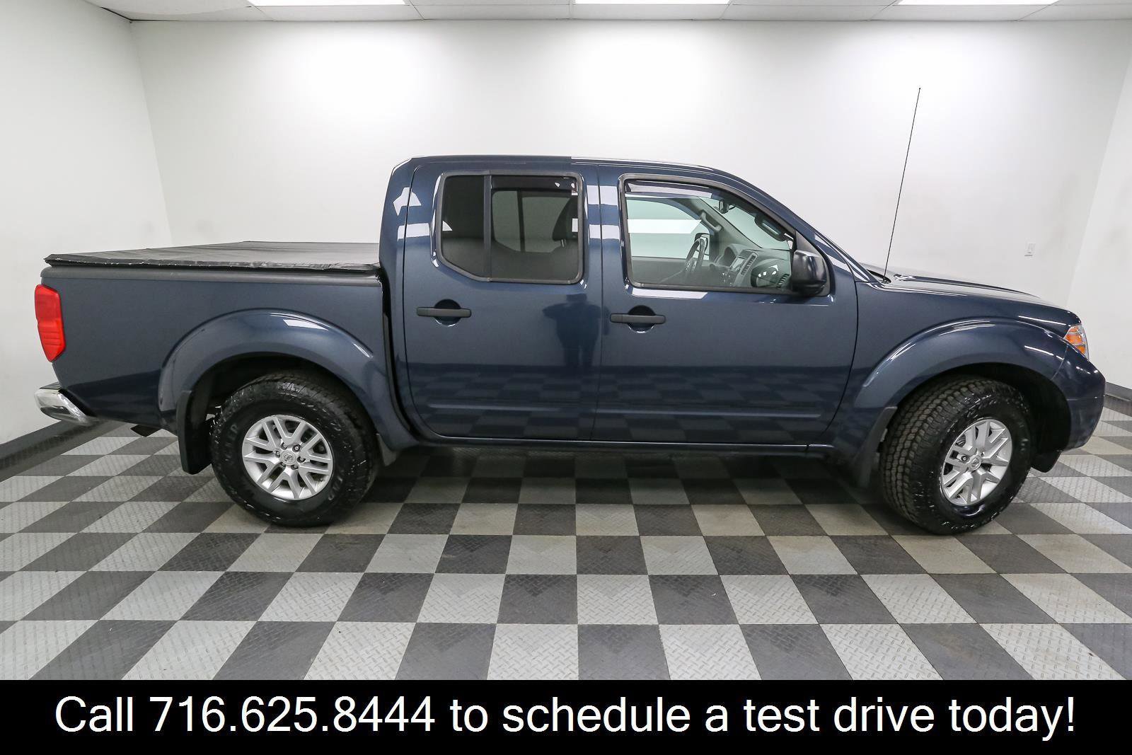 Used 2015 Nissan Frontier SV w/ SV Value Truck Package AWD/4WD image 7