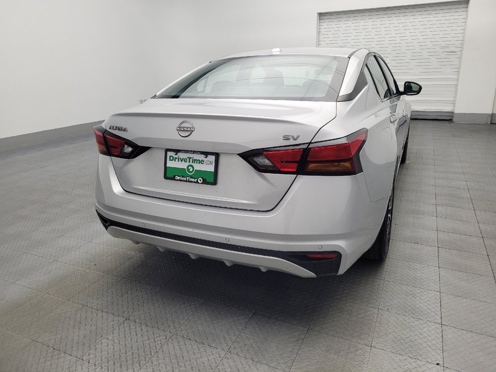 Used 2024 Nissan Altima 2.5 SV image 7
