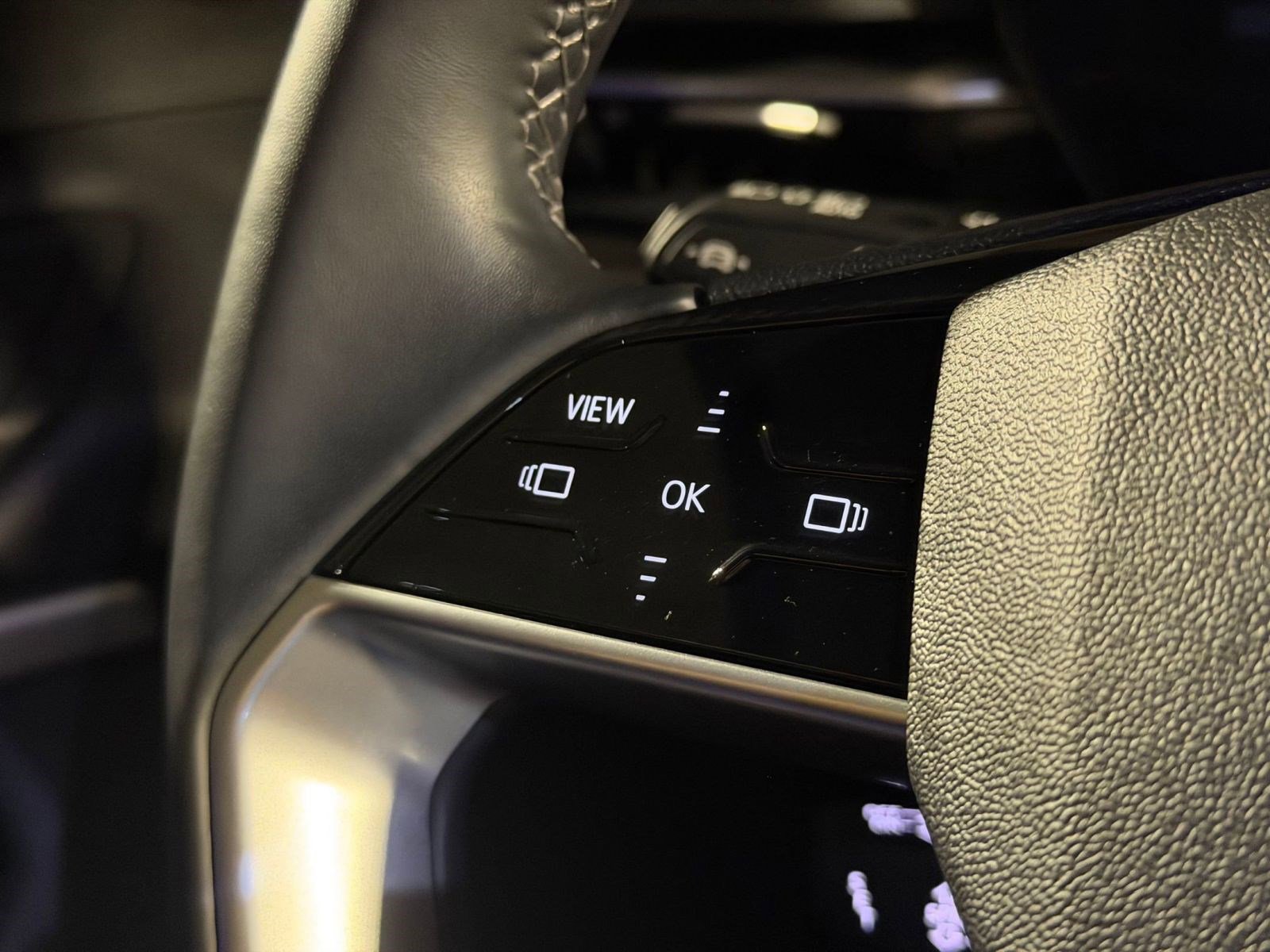 Certified 2025 Audi Q5 Premium w/ Convenience Package image 18