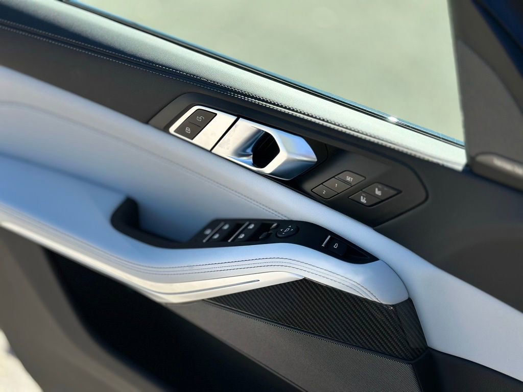 New 2026 BMW X5 M60i image 19