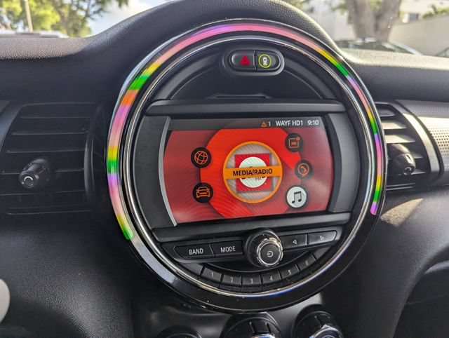 Used 2021 MINI Cooper 2-Door Hardtop FWD image 17