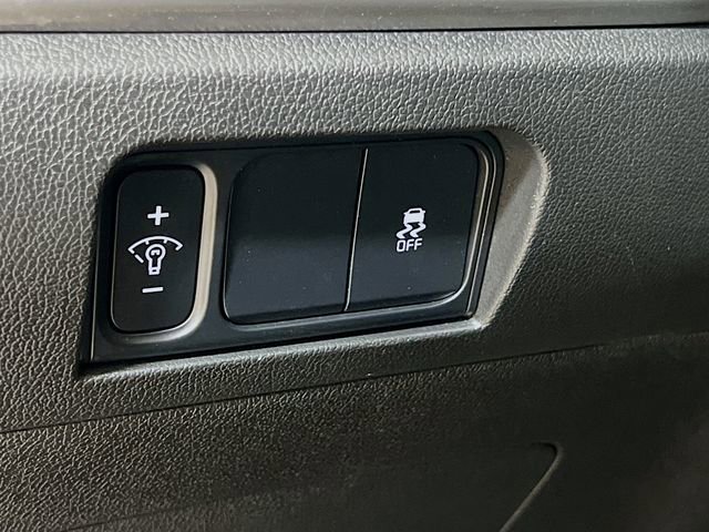 Used 2024 Kia Sorento S image 10