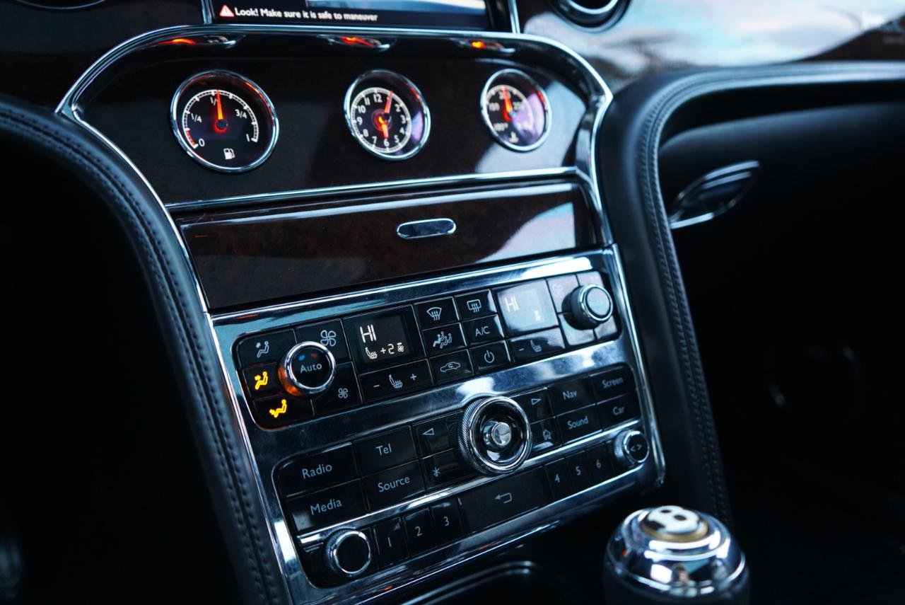 Used 2019 Bentley Mulsanne image 38