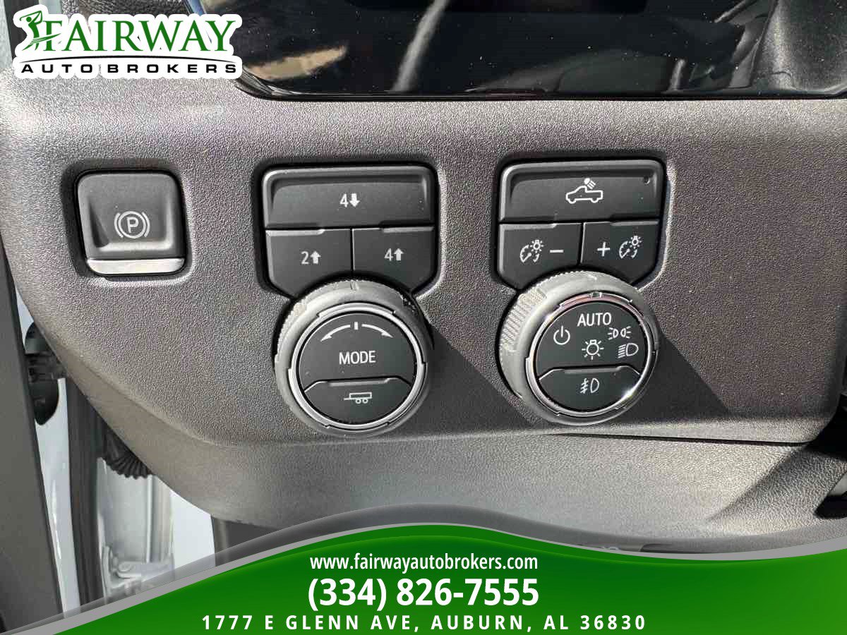 Used 2024 Chevrolet Silverado 3500 LT w/ Convenience Package image 17