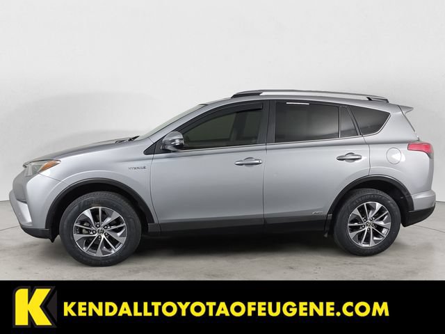 Used 2017 Toyota RAV4 XLE w/ Convenience Package AWD/4WD image 8
