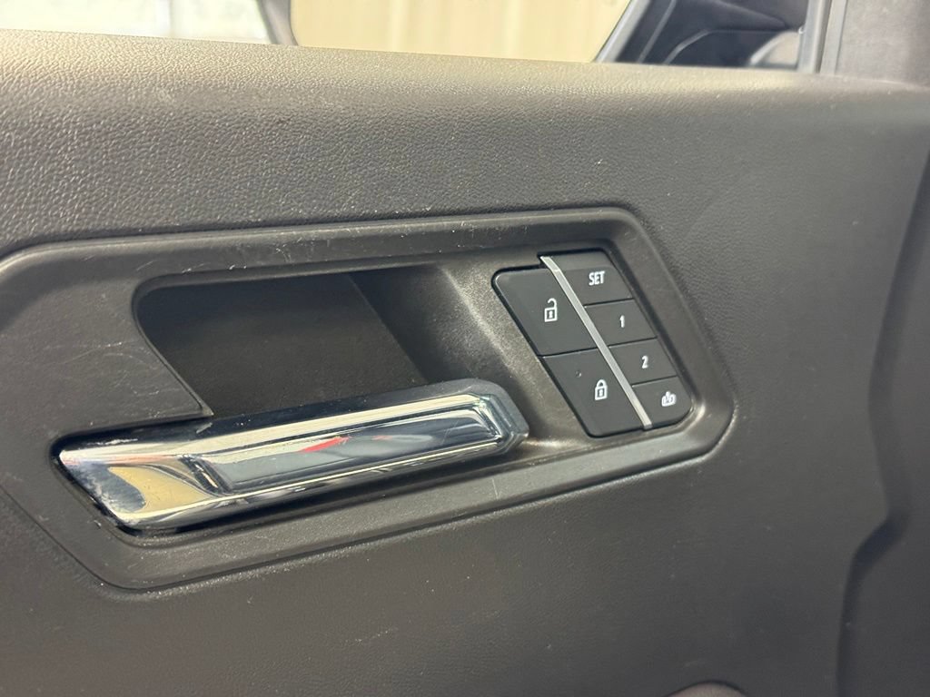 Used 2023 GMC Canyon AT4X AWD/4WD image 10