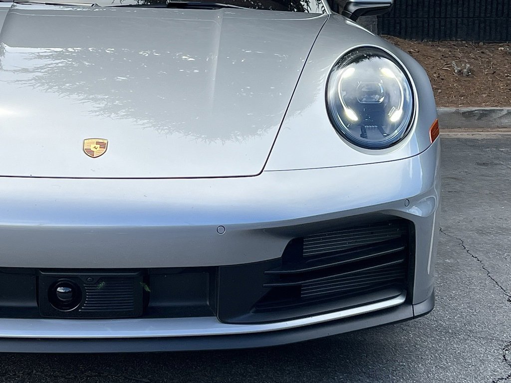 Used 2025 Porsche 911 Carrera image 5