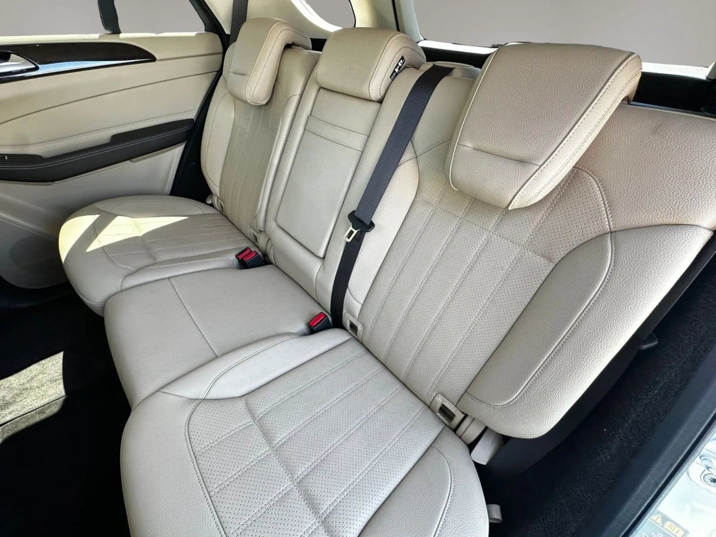 Used 2018 Mercedes-Benz GLE 350 image 17