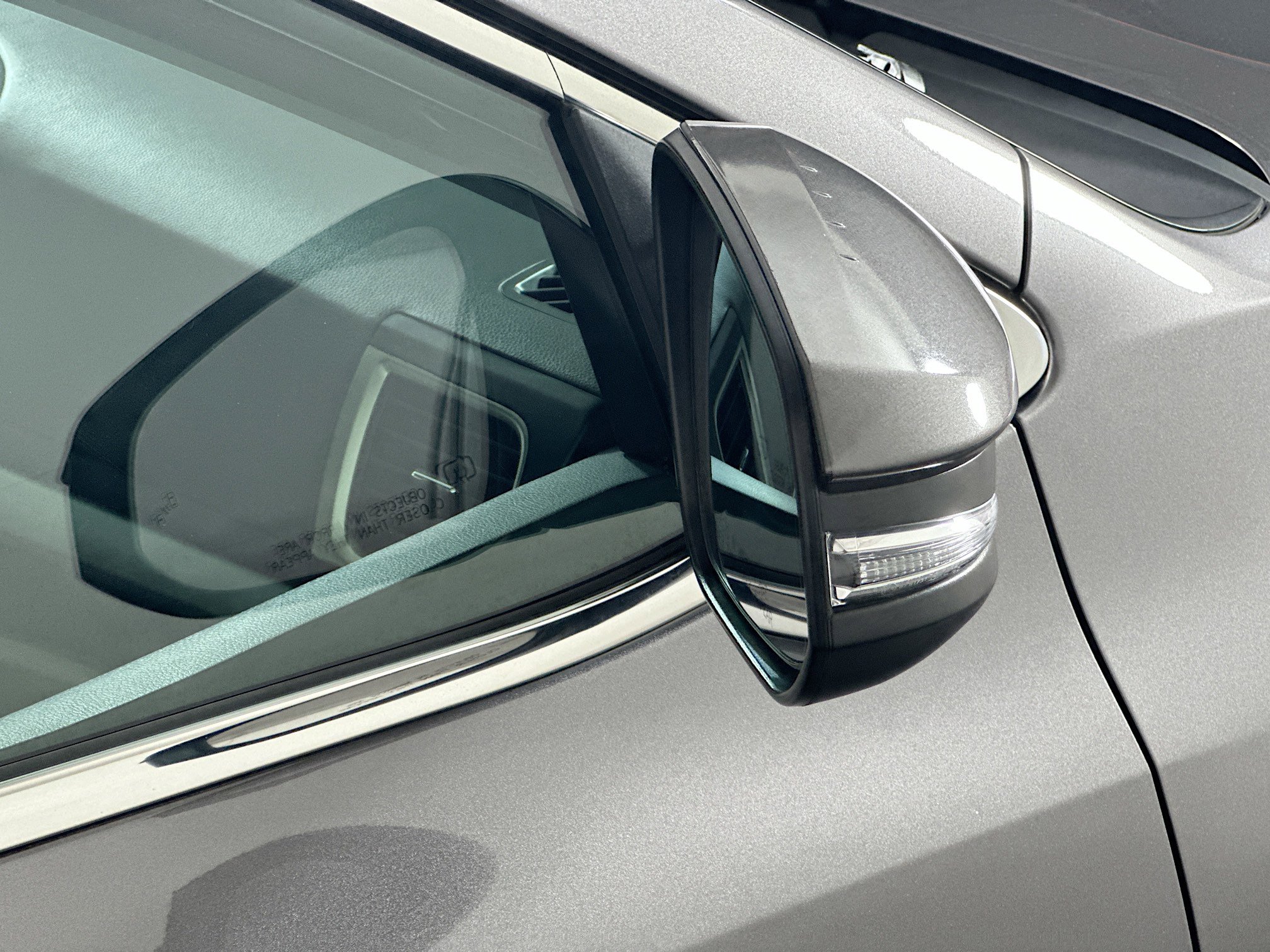 Used 2019 Toyota Highlander XLE FWD image 10