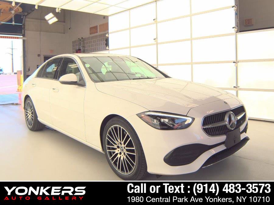 Used 2023 Mercedes-Benz C 300 4MATIC Sedan image 2