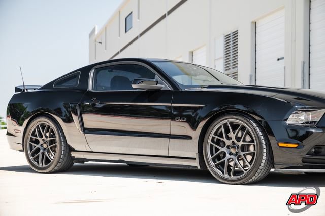 Used 2013 Ford Mustang GT Premium RWD image 64