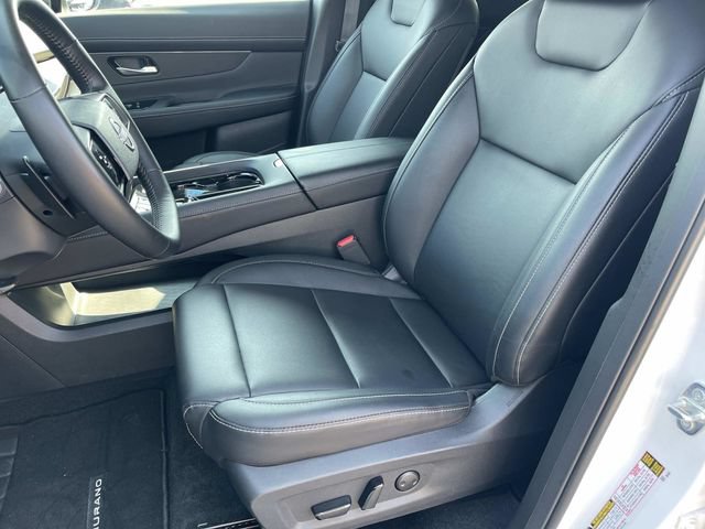 Used 2025 Nissan Murano SV AWD/4WD image 26