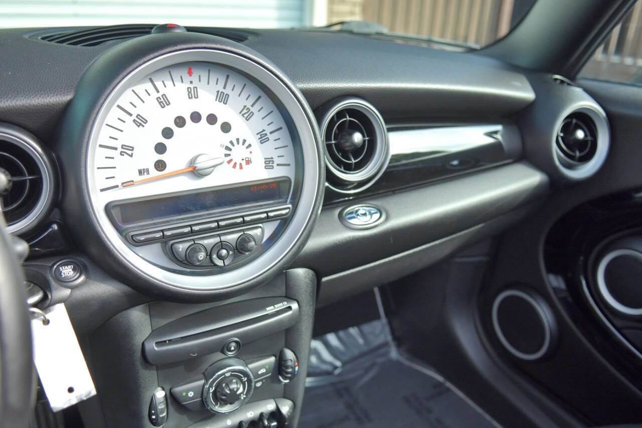 Used 2012 MINI Cooper S image 19