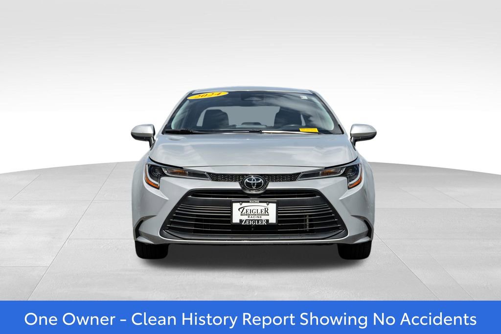 Used 2024 Toyota Corolla LE image 2