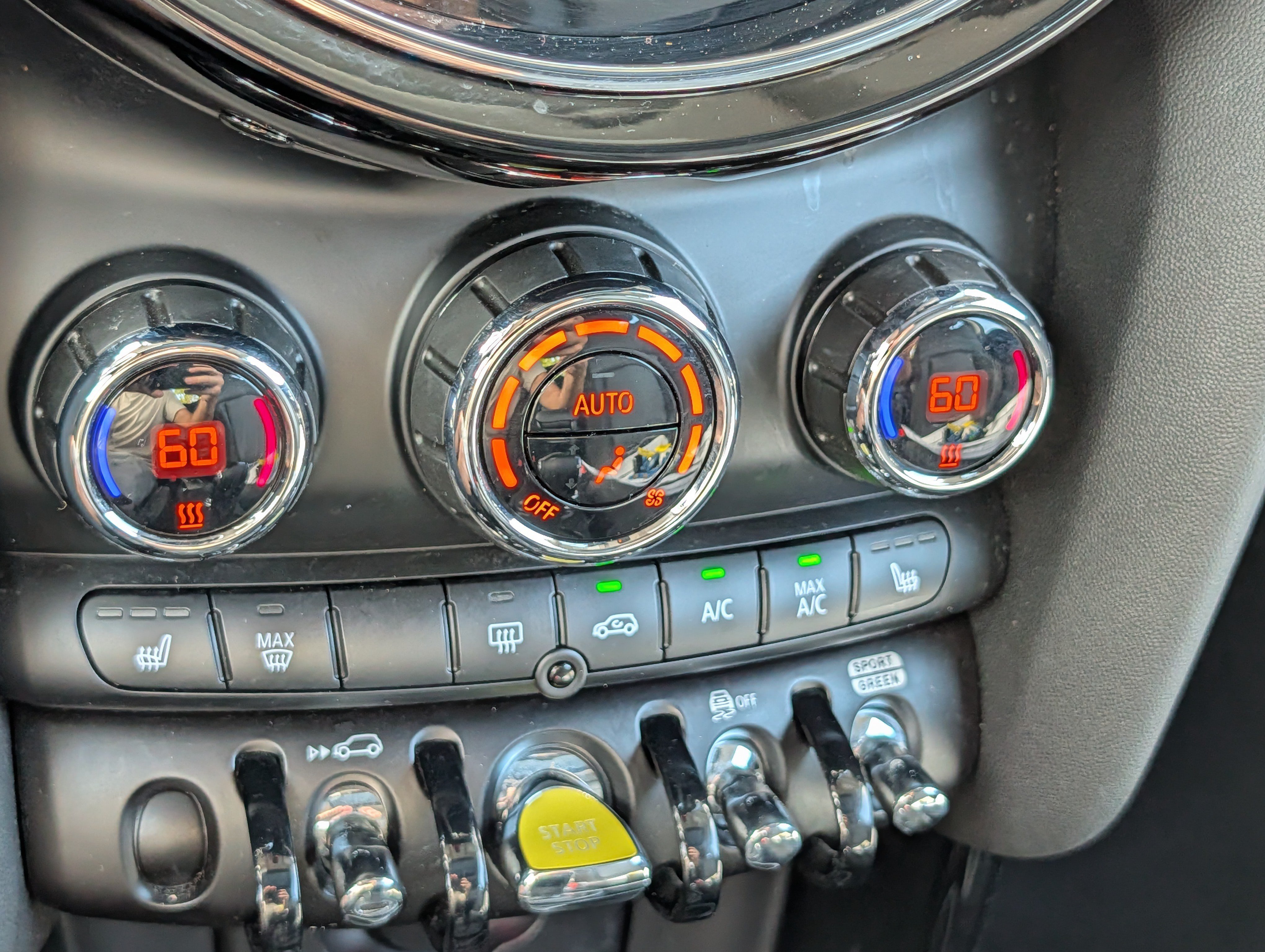 Used 2022 MINI Cooper SE FWD image 23