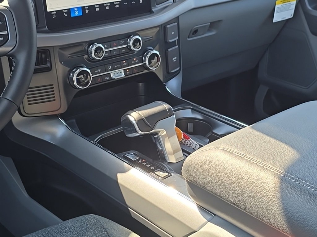 New 2025 Ford F150 Lightning XLT image 13