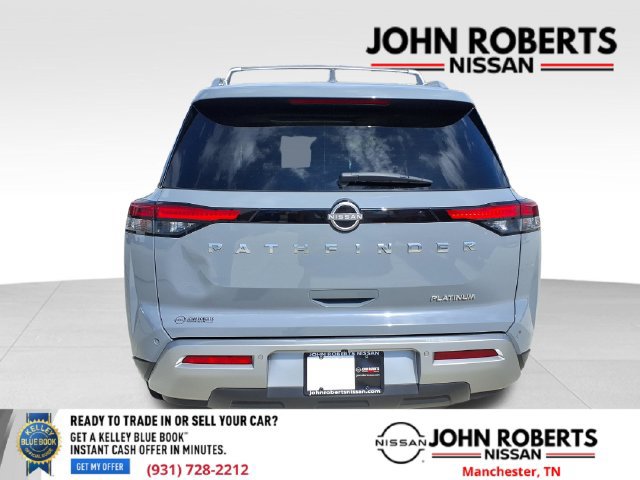 Used 2024 Nissan Pathfinder Platinum FWD image 17