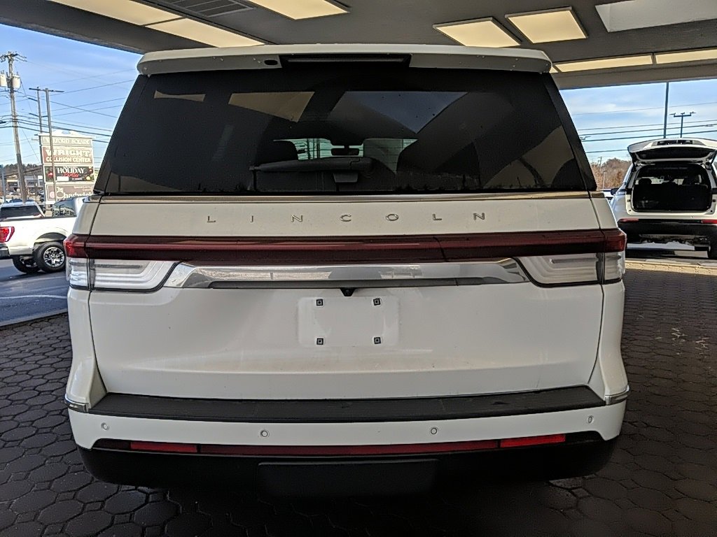 Certified 2023 Lincoln Navigator Reserve image 6
