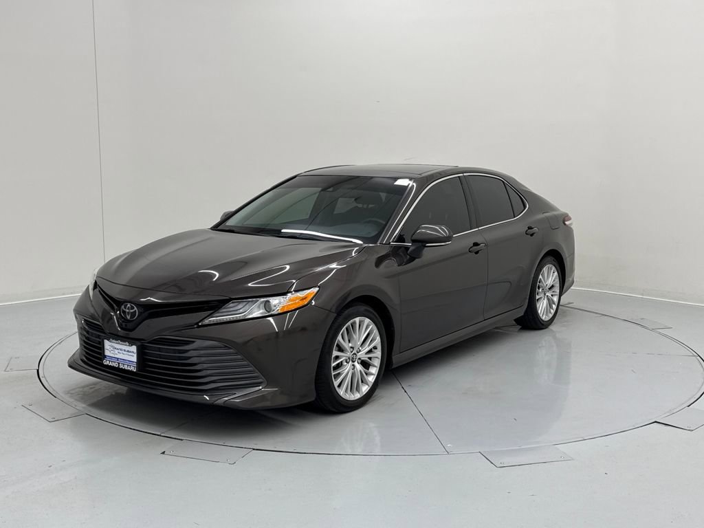 Used 2018 Toyota Camry XLE video 2