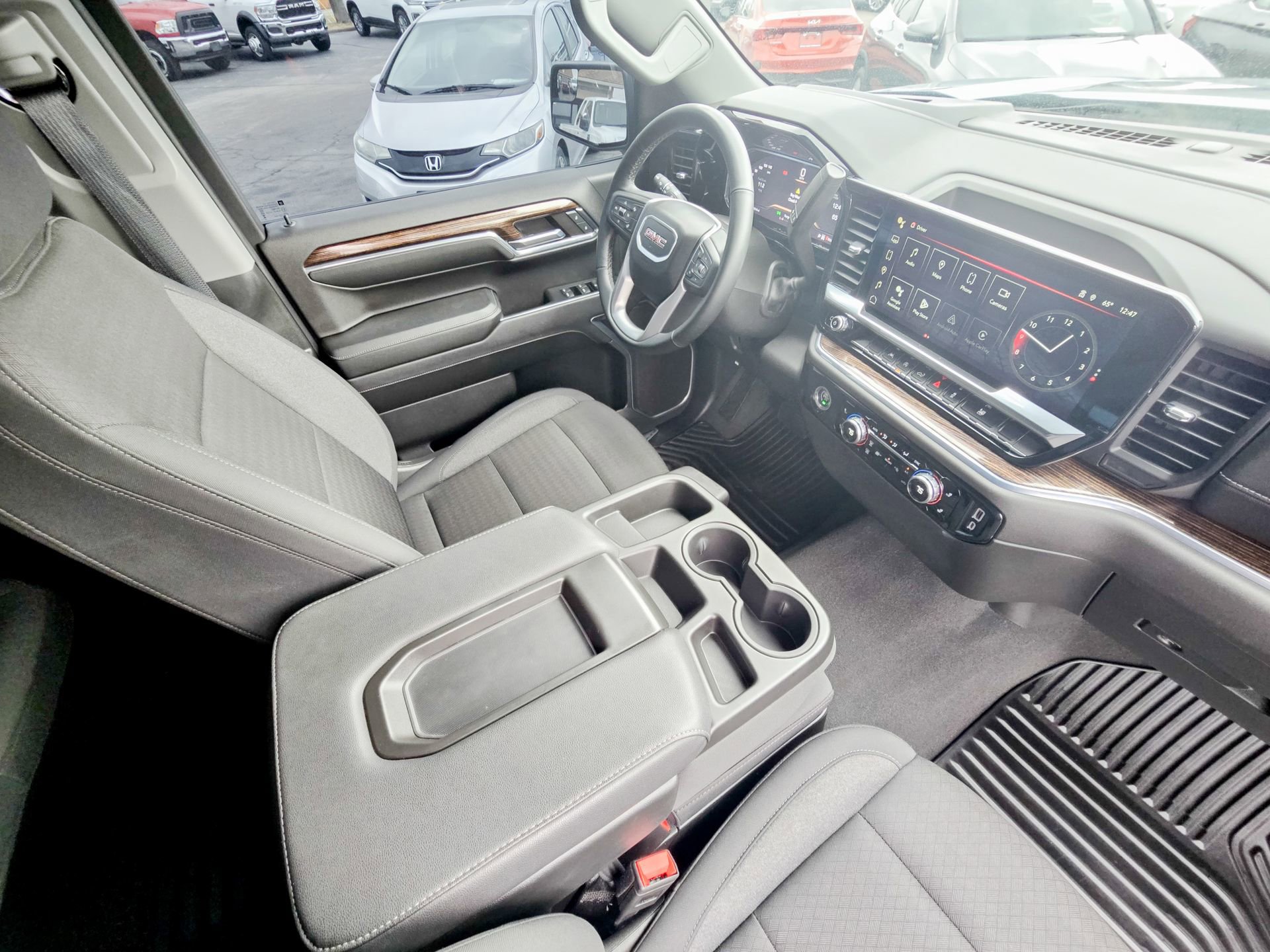 Used 2024 GMC Sierra 1500 Elevation image 16