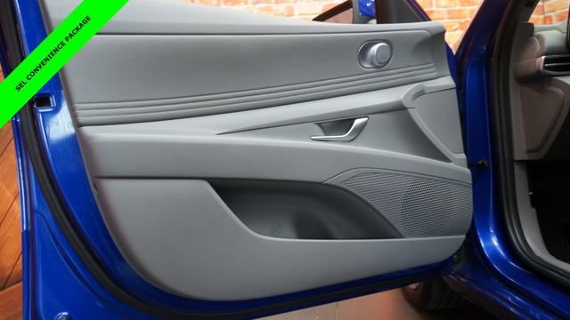 Used 2023 Hyundai Elantra SEL w/ Convenience Package image 29