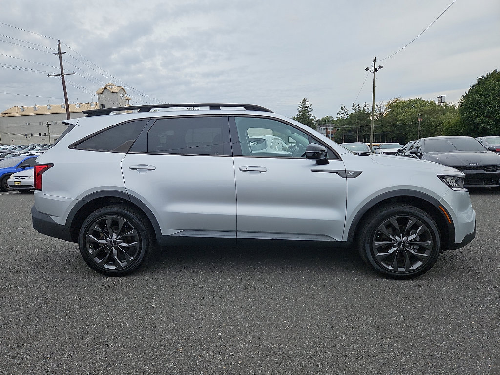 Certified 2022 Kia Sorento X-Line EX AWD/4WD image 8