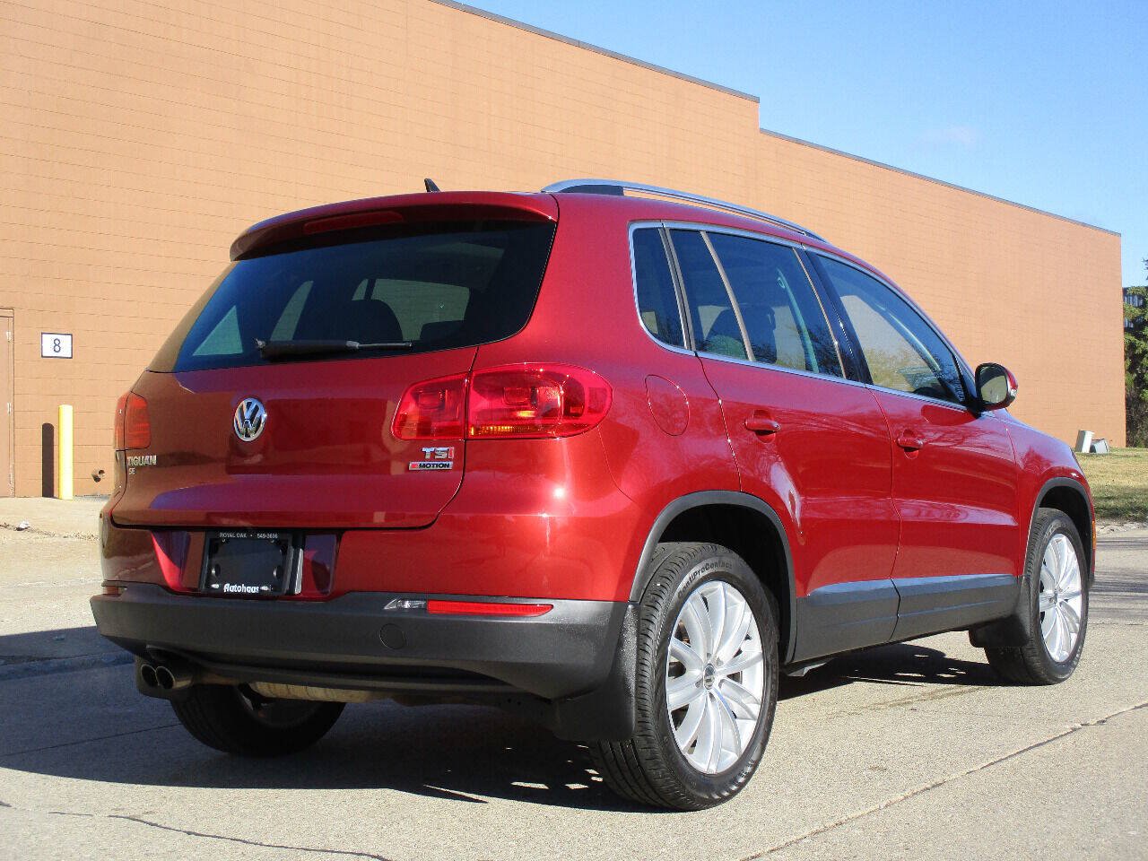 Used 2016 Volkswagen Tiguan SE AWD/4WD image 7