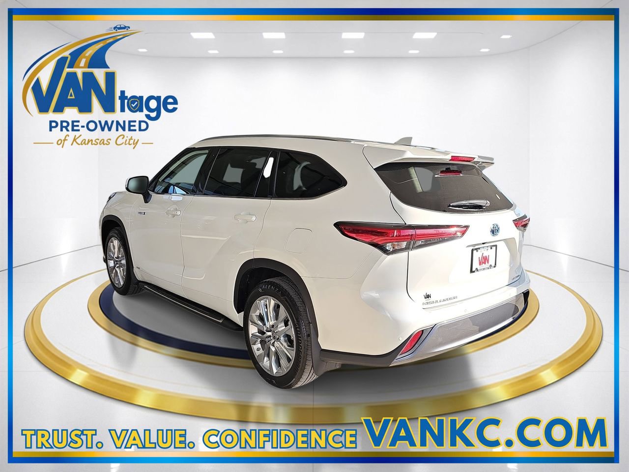 Used 2021 Toyota Highlander Limited image 9